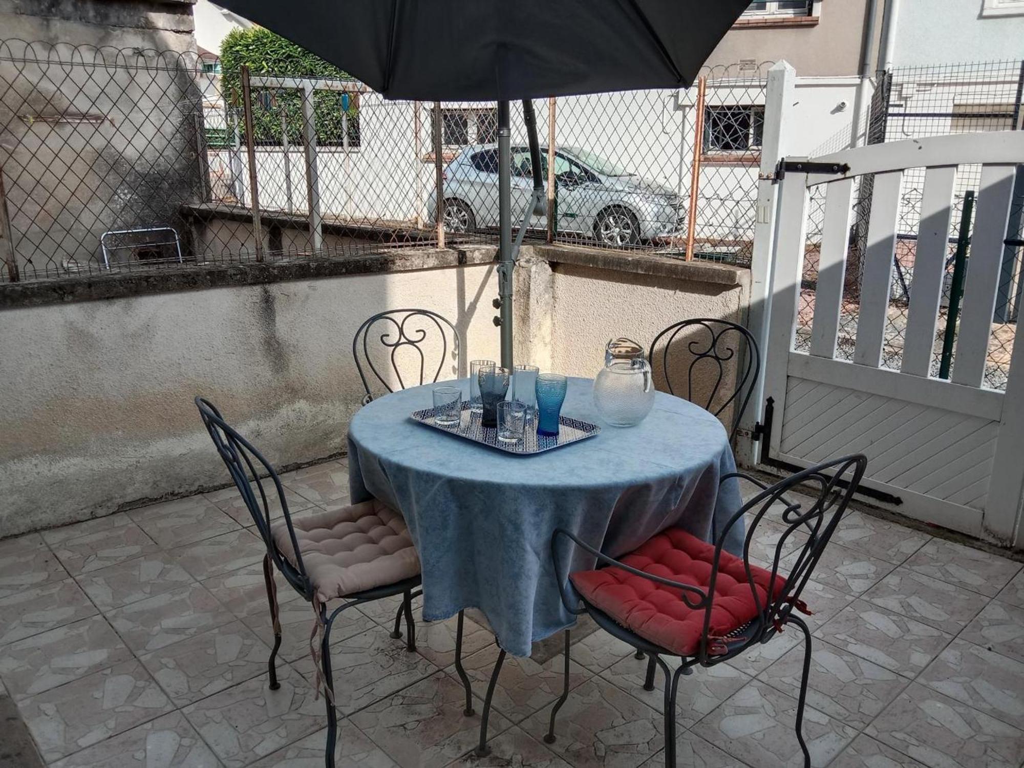 Maison Renovee Proche Vichy : 3 Chambres, Cour Fermee, Tout Inclus, Ideal Curistes Et Activites Naturelles - Fr-1-489-481 Белерив-сюр-Алие Екстериор снимка